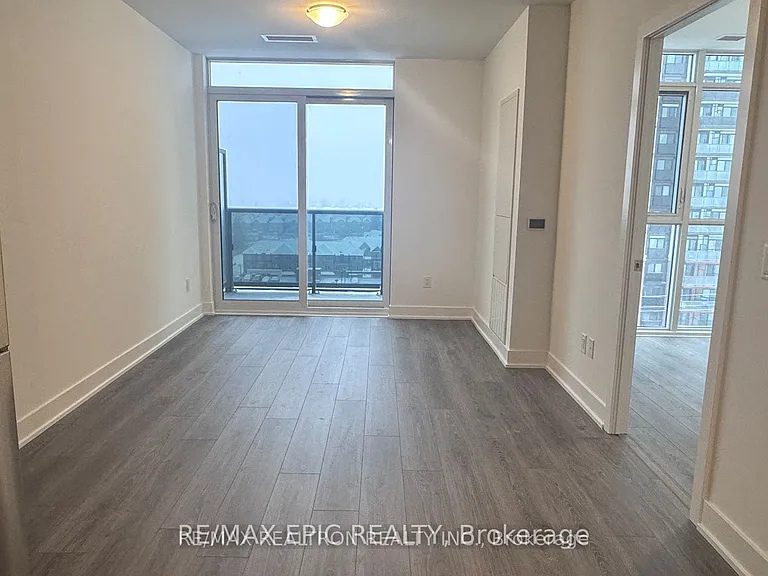 2545 Simcoe St N #913 — Photo 3