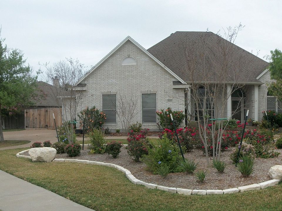 1st image of 5801 Beauvais Dr