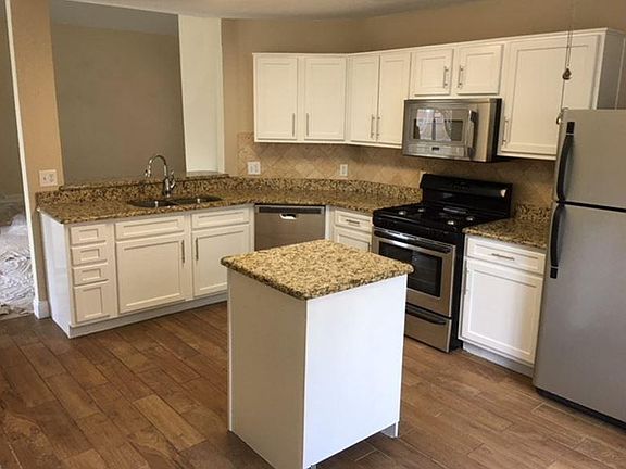 2nd image of 10409 Burgundy Dr