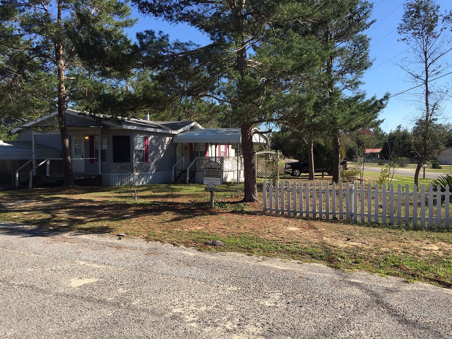 738 Girl Scout Rd, Defuniak Springs, FL 32433 Zillow
