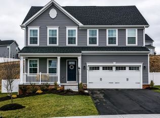 316 Oakmont Dr, Pittsburgh, PA 15229