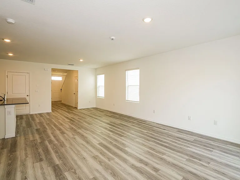 10583 Gentle Rain Dr — Photo 11