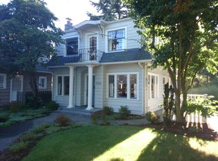 2452 Warren Ave N, Seattle, WA 98109