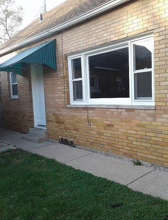 1st image of 4823 Northcote Ave #Back