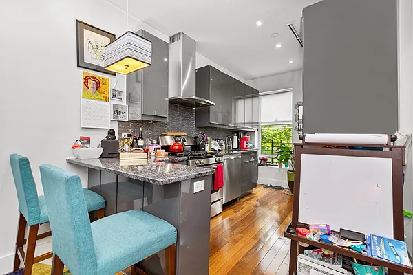 Rented by Pleasant Properties Real Estate LLC | media 7