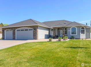 907 S Sand Dune Road, Moses Lake, WA 98837