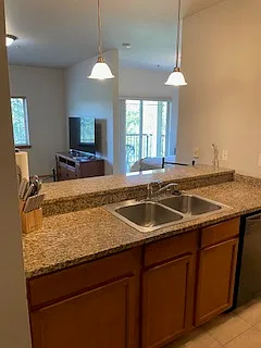 2001 E Sunset Dr — Photo 9