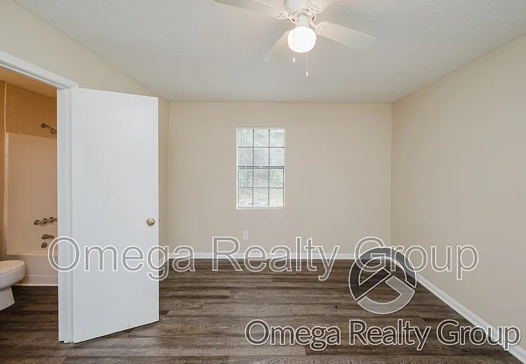 Lakeridge Apartments — Photo 30