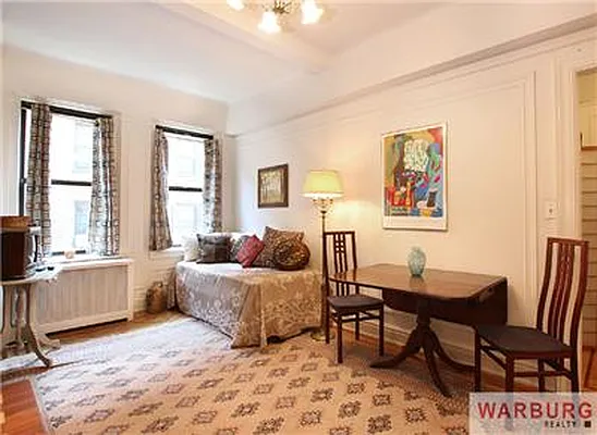 Sold by Warburg | media 5