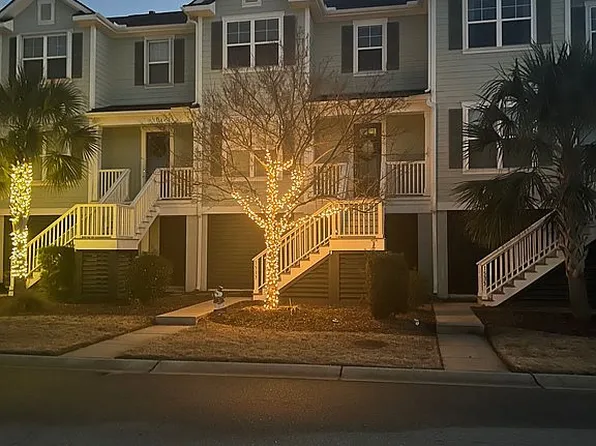 1537 Prince Edward St, Mount Pleasant, SC 29466