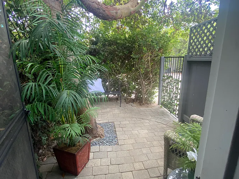 226 W De La Guerra St #C — Photo 7