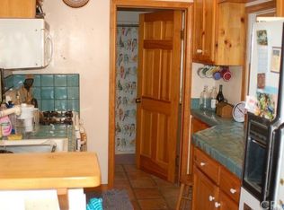 232 Whittley Ave, Avalon, CA 90704