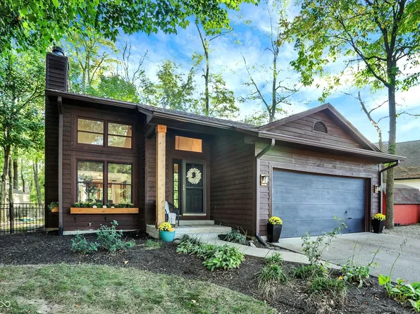 704 Pleasant Point Cir, Cicero, IN 46034