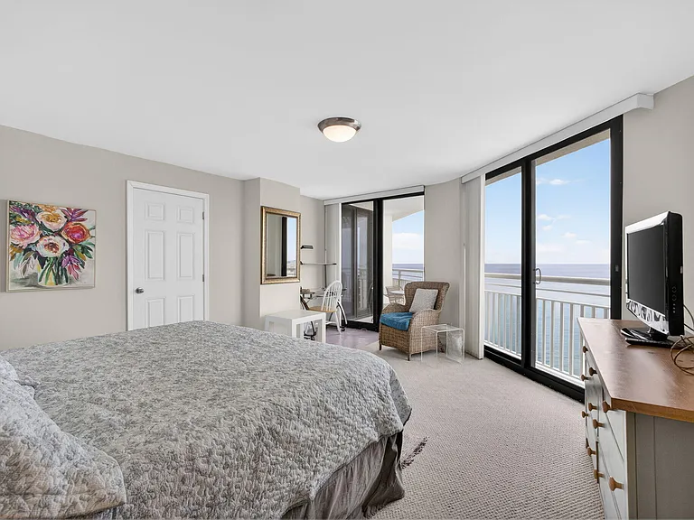 3000 N Ocean Dr — Photo 24