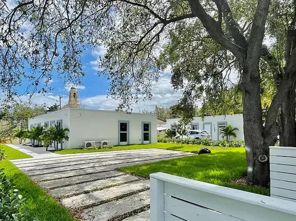 7541, 7543 NW 2 Ct, 7541-7543 NW 2nd Ct, Miami, FL 33150