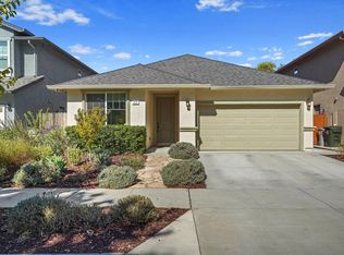 412 Fairgrounds Dr, Sacramento, CA 95817
