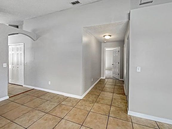 3rd image of 2071 Piedmont Park Blvd
