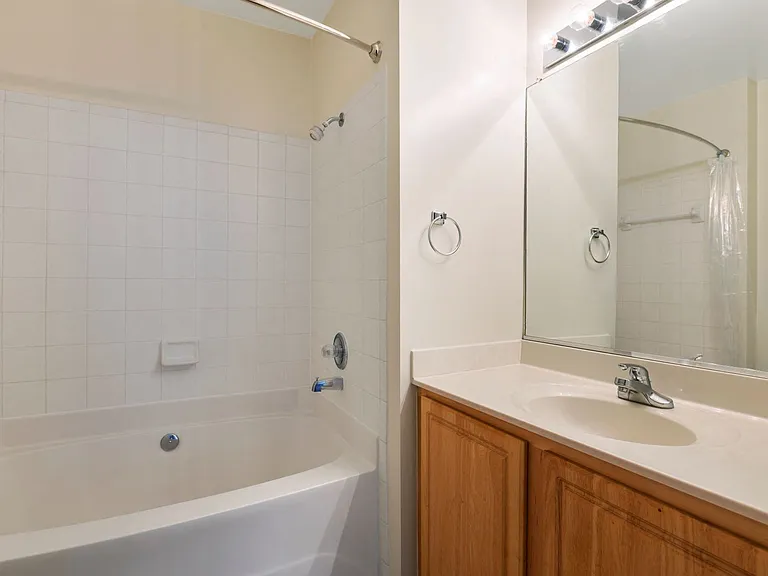 The Residences at King Farm — Photo 10