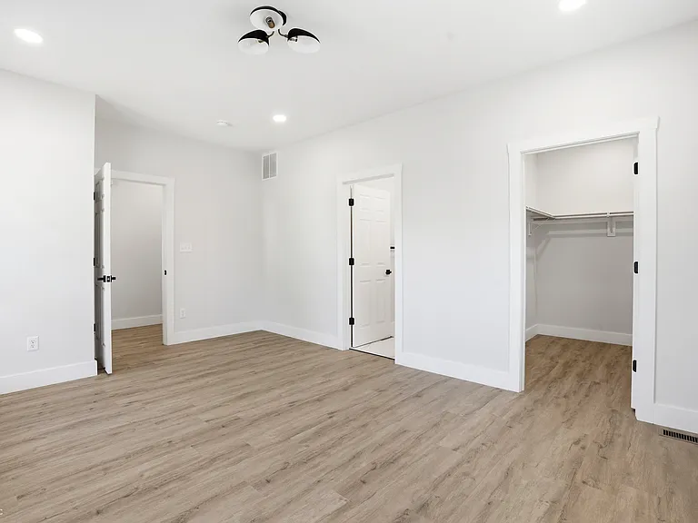 4623 Rookwood Ave — Photo 16