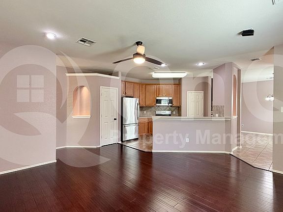 5th image of 1900 Scofield Ridge Pkwy APT 5403