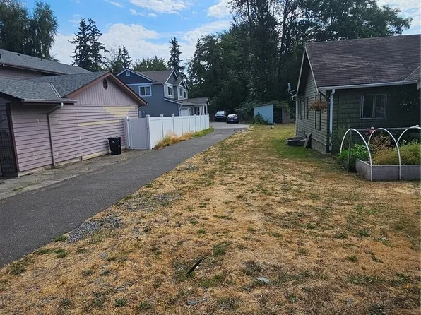 18534 Stone Avenue N, Shoreline, WA 98133