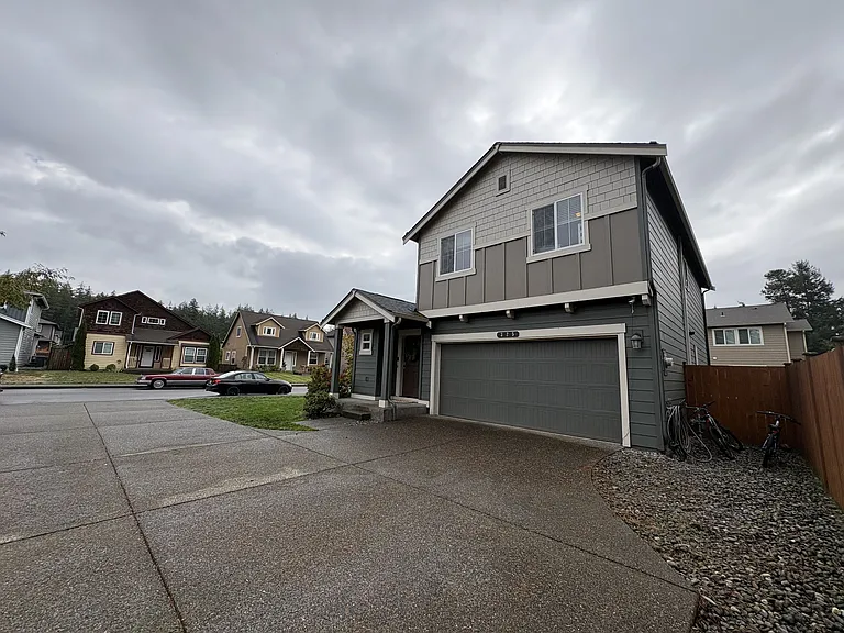 325 Watercress St — Photo 2