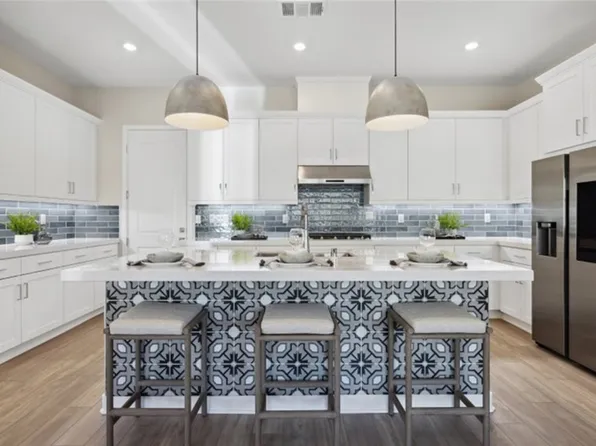 25560 Camino Canoa, Valencia, CA 91354