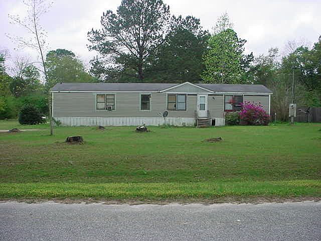 1st image of 130 Pebble Ln