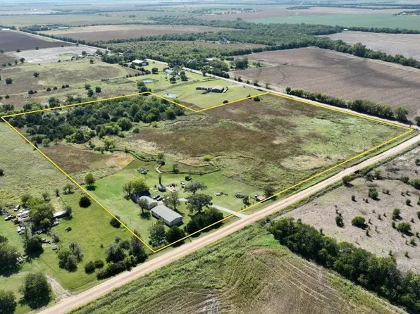 107 E 130th Ave N, Clearwater, KS 67026