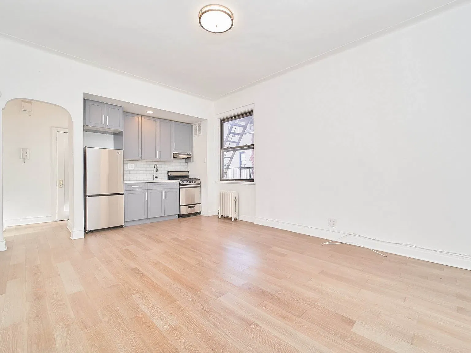 862 Union Street — Photo 2