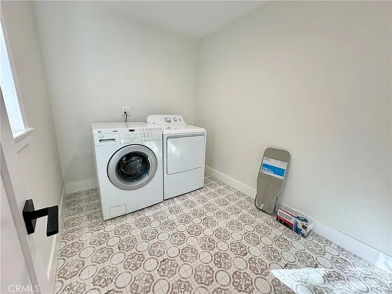 3812 Shannon Rd — Photo 30