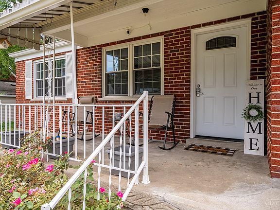 3rd image of 4319 Overton Ln