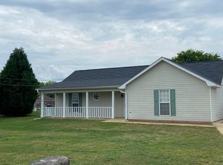 28 Fallowfield Dr, Fort Mitchell, AL 36856