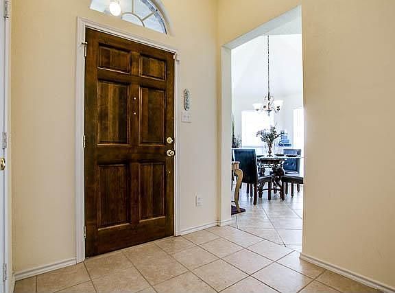 3rd image of 704 Smith Ln