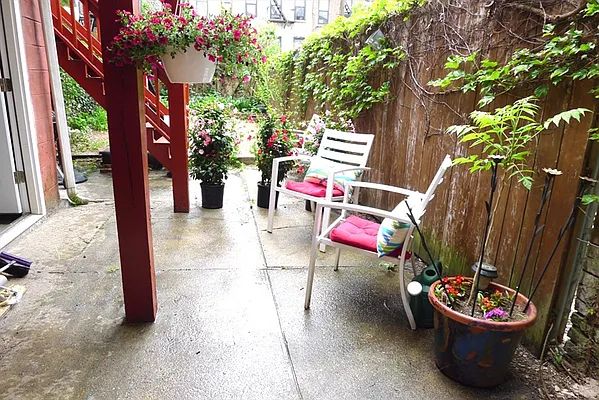 Rented by Corcoran | media 7