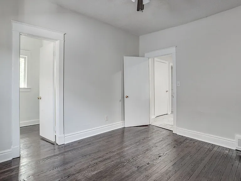 3233 Park Ave — Photo 10