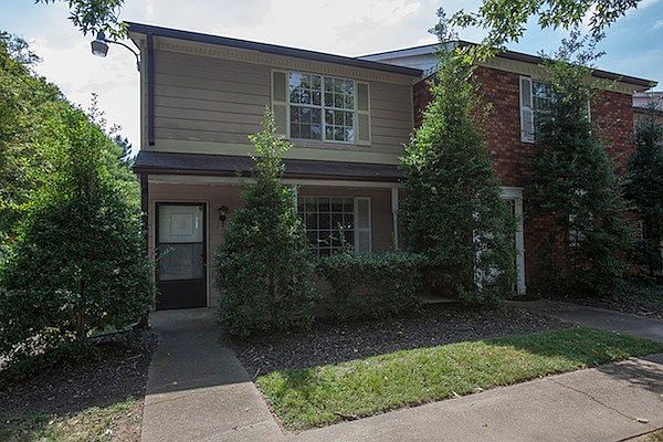 1st image of 901 Coarsey Dr