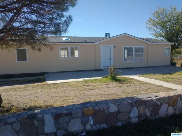 8704 Highway 180 W, Buckhorn, NM 88025
