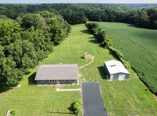 9034 S Powell Rd, Peoria, IL 61607