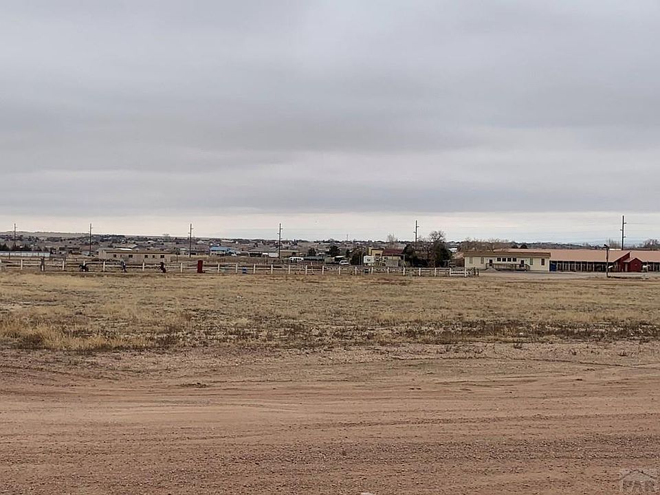 2nd image of 819 S Lone Cowboy Dr