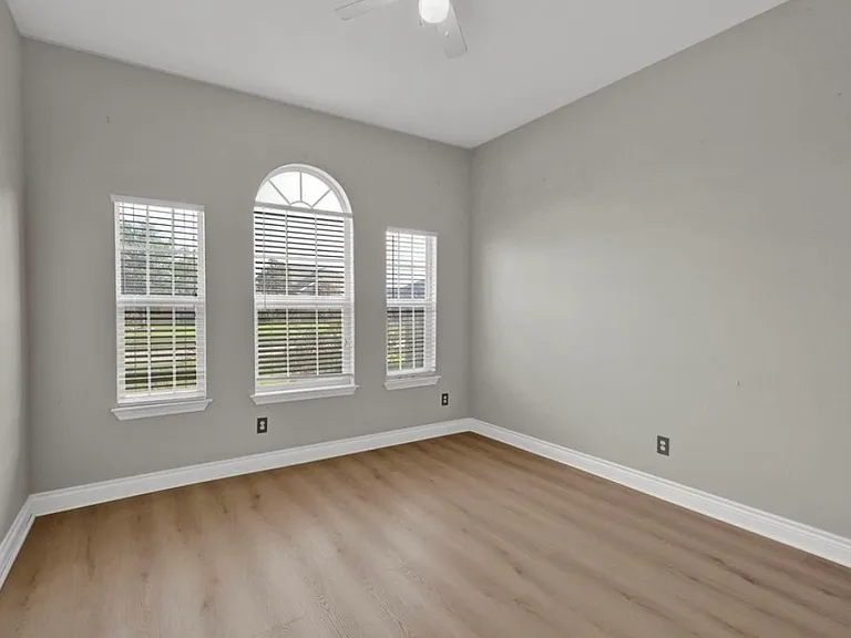 5395 Kyla Cir — Photo 11