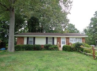 749 Edgerton Dr, Charlotte, NC 28213