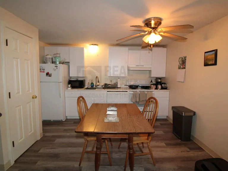 28 Ivy Ln #5 — Photo 4