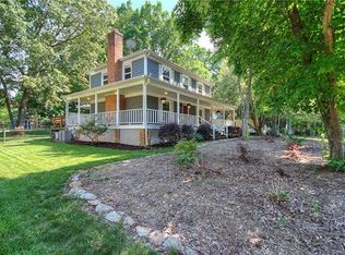 2935 Butter Churn Ln, Matthews, NC 28105