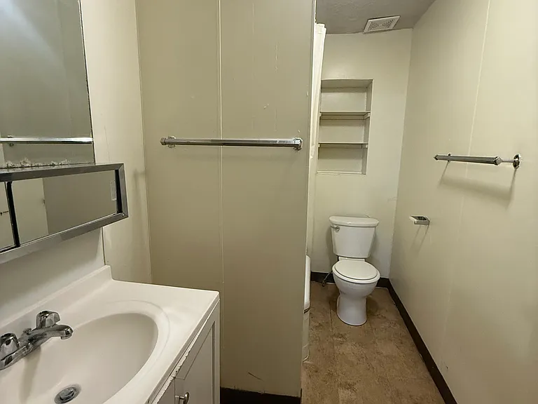 1441 G St #L2 — Photo 3