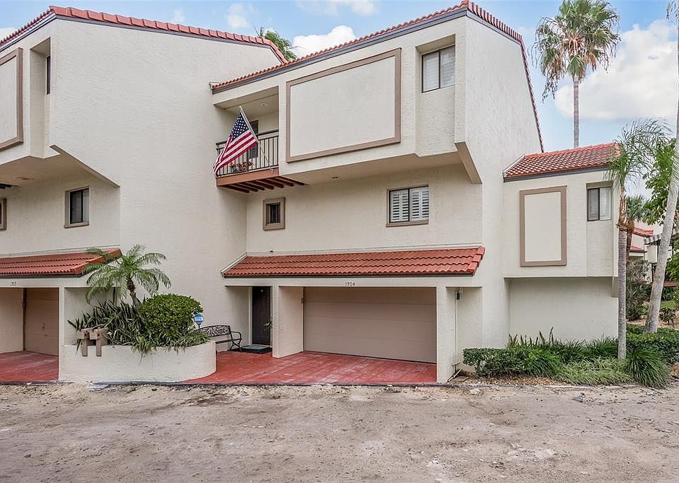 1st image of 240 Windward Psge APT 1304