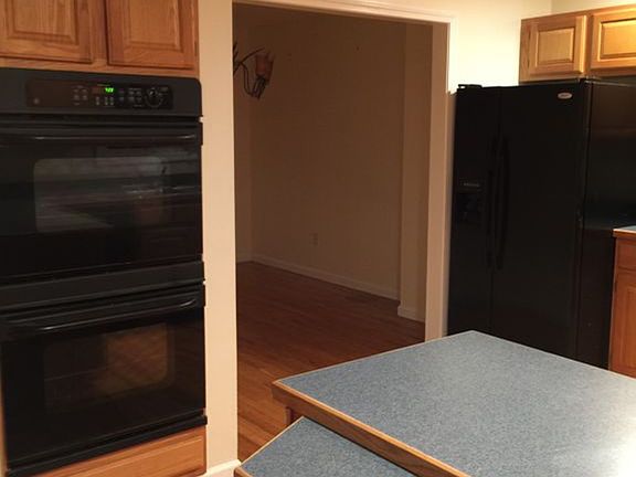 3rd image of 63 Olive St