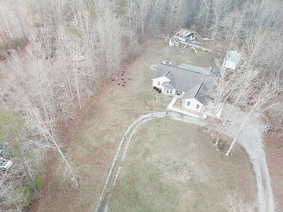 2nd image of 812 Rector Rd