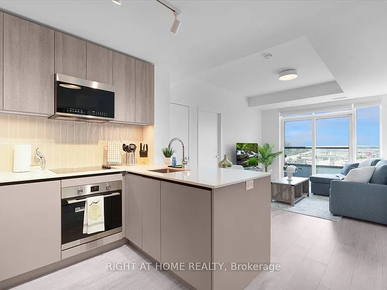 2485 Eglinton Ave W #1401 — Photo 13