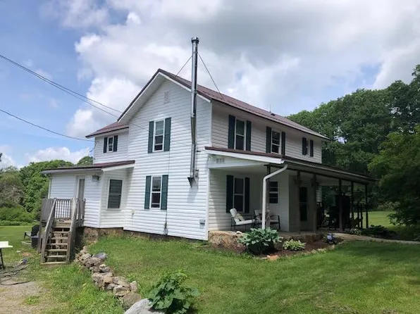 789 Sunset Lake Rd, Rockton, PA 15856